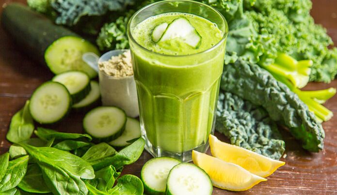 Cucumber and Herb Smoothie Effectively Burns Fat